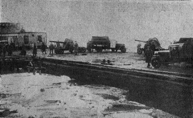 Погрузка боевой техники для отправки на Сталинград Ноябрь 1942 г Вот - фото 3