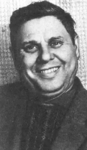И Н Прудников 1963 г В августе 1941го Прудникова вынес с поля боя Гайдар - фото 37