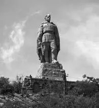 Идея соорудить монумент родилась у жителей Пловдива еще в 1948 Инициатива - фото 4