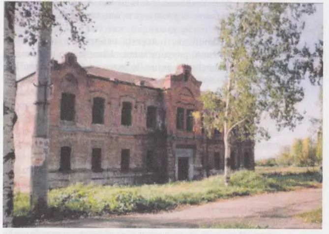 Центральная часть здания Макаровской бани вид с Набереж фотография 2005 г - фото 19