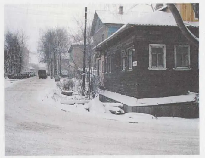 Самое начало Новгородского проспекта дом 2 Новгородский 6 Здание треста - фото 2