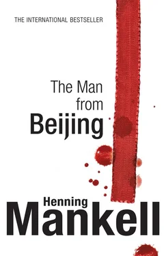 Хеннинг Манкелль The Man from Beijing обложка книги