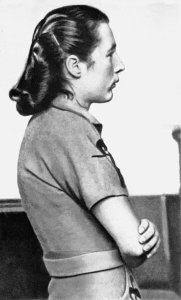 Дело Кристы Леман которая в 1954 г в старом доме в Вормсе внизу убила с - фото 66