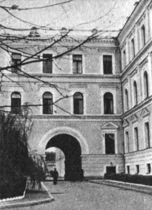 Отсюда началась его военная биография В здании бывшего Кадетского корпуса на - фото 12