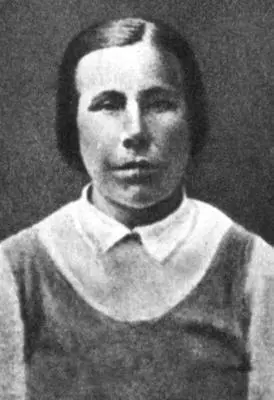 Его жена Анна Антоновна Старший сын Василий Младший Владимир адъютант - фото 38