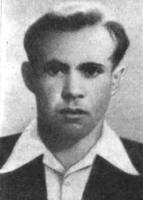 Старший сын Василий Младший Владимир адъютант Гайдара Дочь Ольга Семья - фото 39