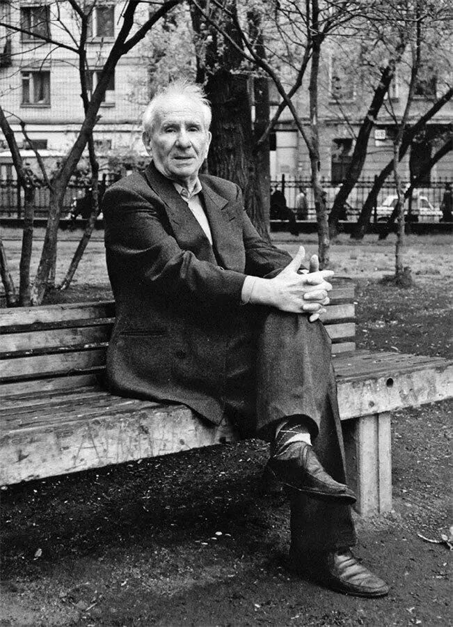 Александр Володин 1990е Не верю отвечала я А я повторю - фото 3