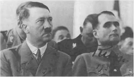 Адольф Гитлер и Рудольф Гесс Фотография с автографами на память друг другу - фото 34