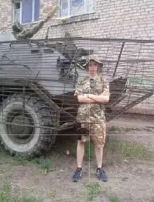 Коли їхали на Донбас я майже весь час в автобусі посміхалась Не страшно було - фото 193