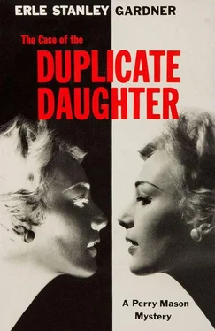 Эрл Гарднер The Case of the Duplicate Daughter обложка книги