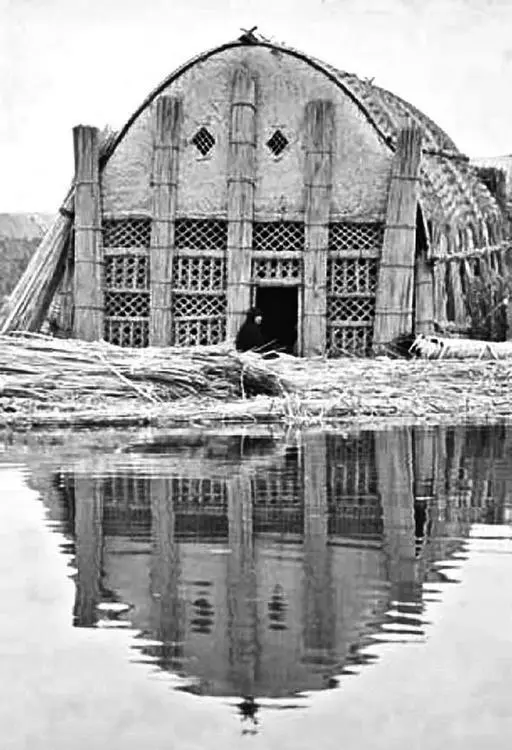 c Рис 1 13 Reed Houses а Современная деревня в Ираке b Фасад Reed - фото 25