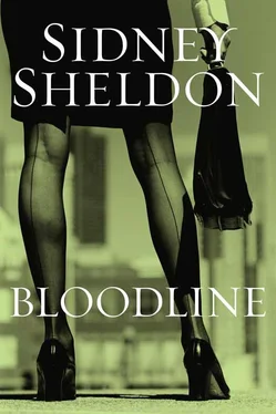 Sidney Sheldon Bloodline обложка книги