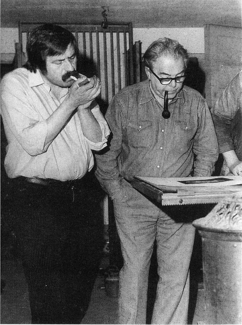 Гюнтер Грасс с Максом Фришем в художественной мастерской Берлин 1975 г На - фото 34