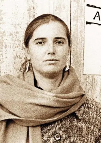 Но когда я Искию вижу неожиданно с облаками нависшими над ней словно сеть - фото 36