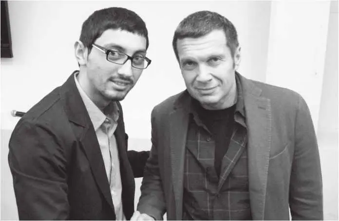 Так я выглядел когда вернулся в Москву Владимир Соловьев 2010 год В 2012 - фото 12