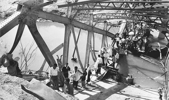 14 Израильская оккупация Западного берега в июне 1967 года заставила больше - фото 21