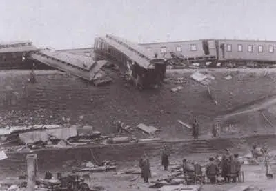 Крушение императорского поезда у станции Борки 17 октября 1888 г Император - фото 44
