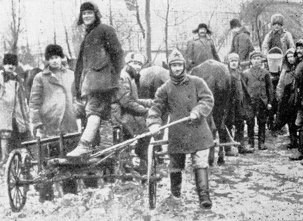 Первый коллективный выезд в поле в колхозе Дружба 1929 год Переулок - фото 15