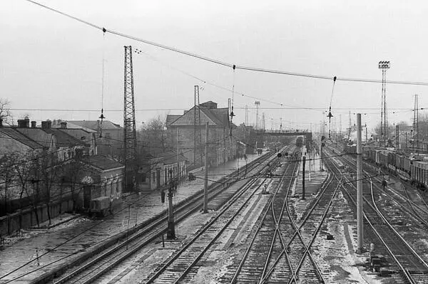 Вид на железнодорожные пути станции Красноармейск 1964 год Вид на - фото 19