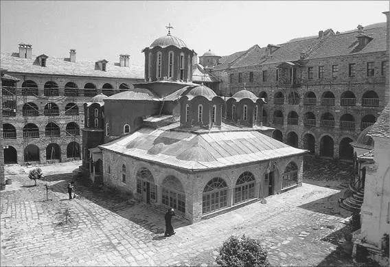 Главный собор монастыря Кутлумуш Всемилостивая Заступница с дарами - фото 86