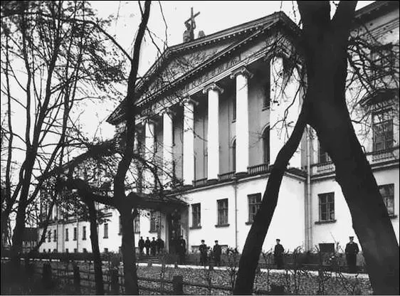 Здание СанктПетербургской Духовной академии 1900 г И раньше и теперь в - фото 12
