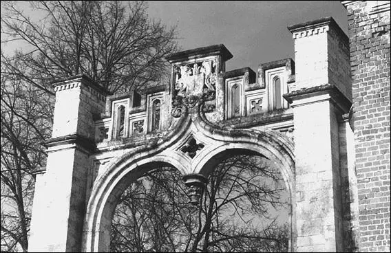 Марфино Готическая арка Князь Голицын заметил недюжинные дарования Белозерова - фото 8