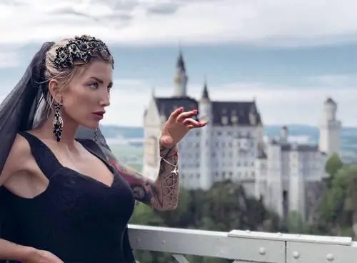 ОДНИМ СЕКСОМ СЫТ НЕ БУДЕШЬ НО И БОРЩОМ НЕ НАТРАХАЕШЬСЯ МЫ ВЫСКАКИВАЕМ ЗА - фото 61