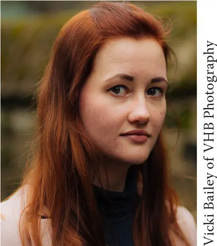 Tamsyn Muir is a horror fantasy and scifi author whose short fiction has been - фото 53