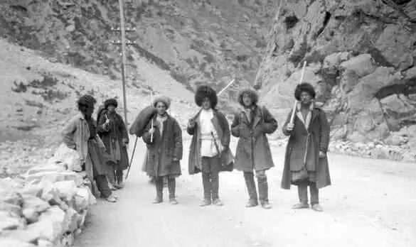 На военногрузинской дороге 1931 год Фото Уильяма Осгуда Филда Зугдиди - фото 28