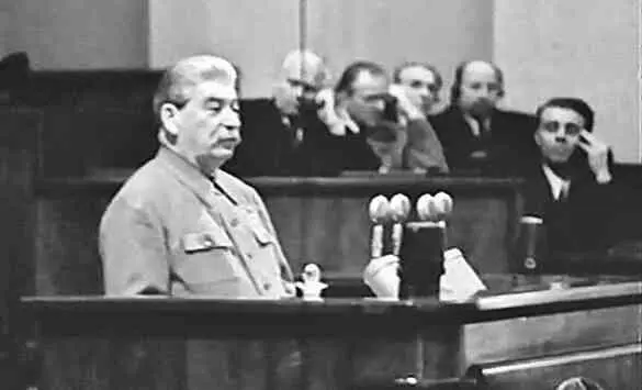 Последнее выступление Сталина XIX съезд КПСС 1952 г Сталин и Берия видели - фото 189