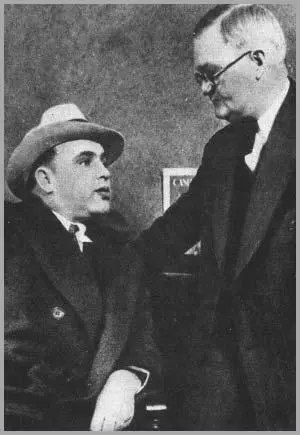 CAPTAIN STEGE WITH AL CAPONE Stege went over and sat in the chair which was - фото 13