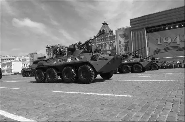 На Красной площади бронетранспортеры БТР82А 810й отдельной бригады морской - фото 123