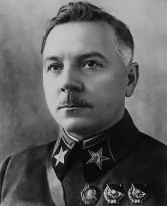Климент Ефремович Ворошилов В спешном порядке Совнарком ДонецкоКриворожской - фото 16