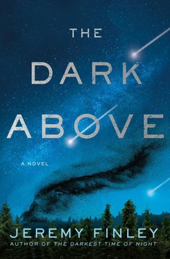 Jeremy Finley The Dark Above обложка книги