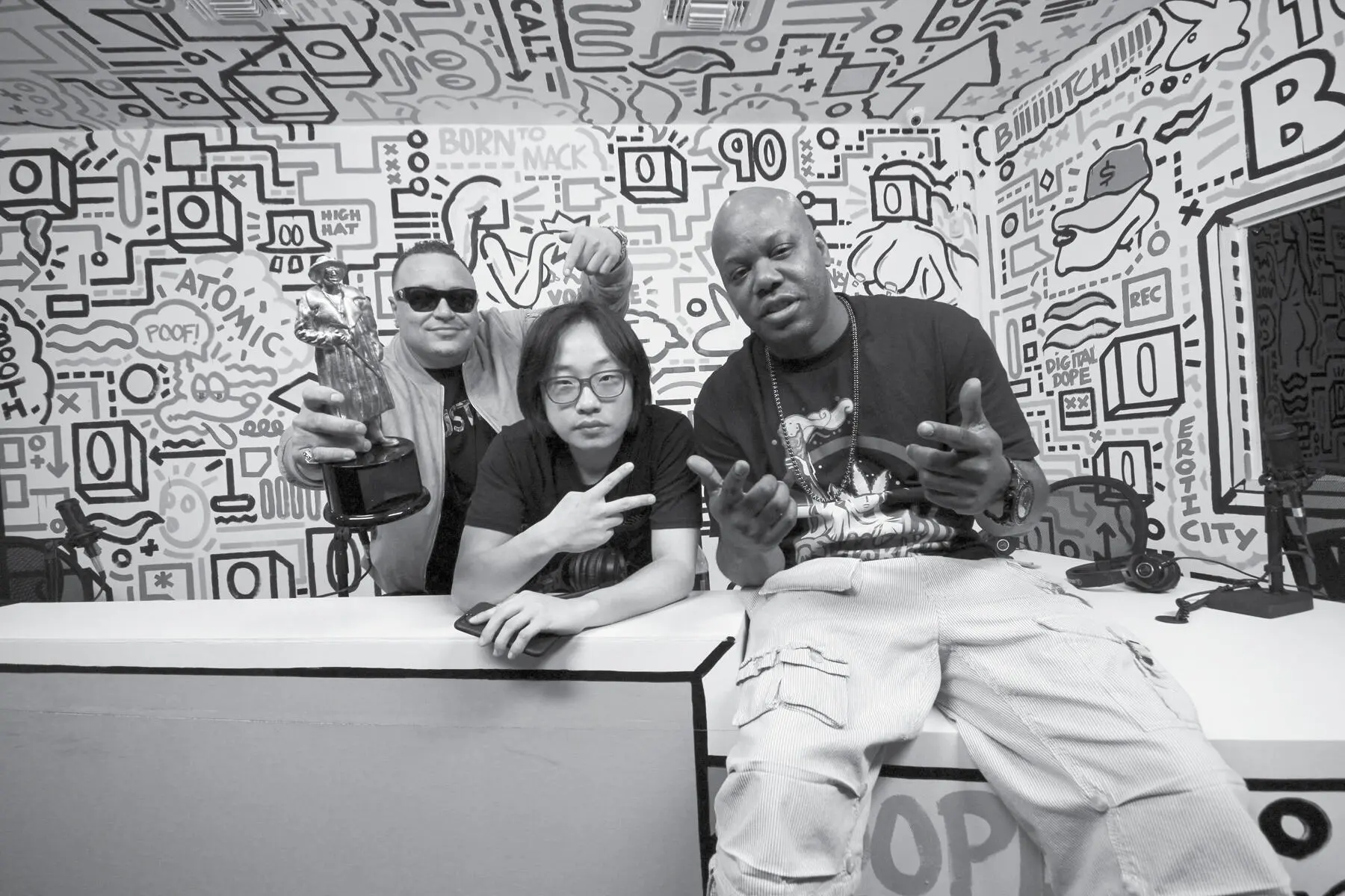 In the Boombox studio with DJ Bobby Loco Too Short and my golden All Def movie - фото 17
