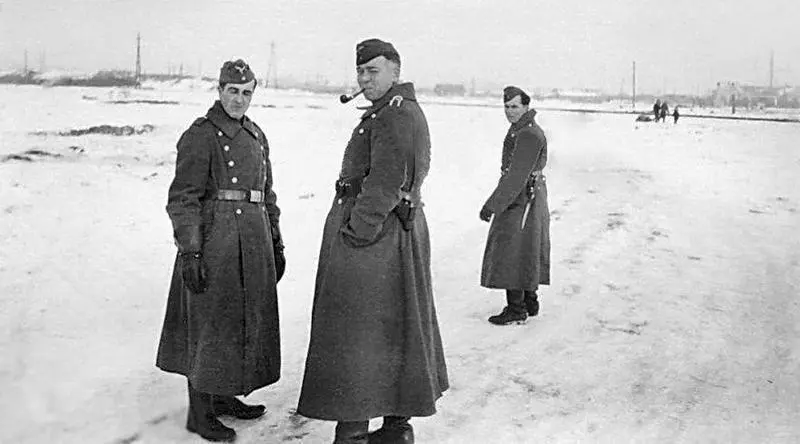 Военнослужащие вермахта в оккупированном Калинине ноябрь 1941 года В этот же - фото 68