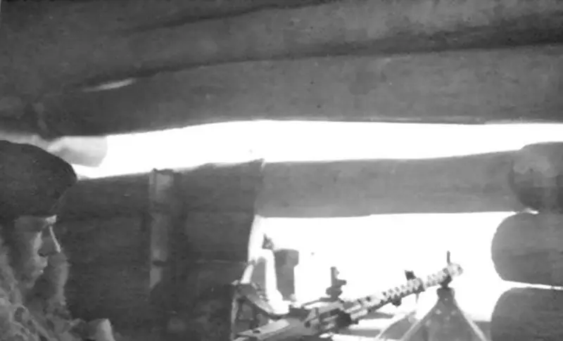 Расчет немецкого пулемета MG 34 в дзоте Район Калинина ноябрь 1941 года - фото 89