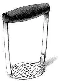 The OXO potato masher When used with a straight upanddown motion it - фото 17