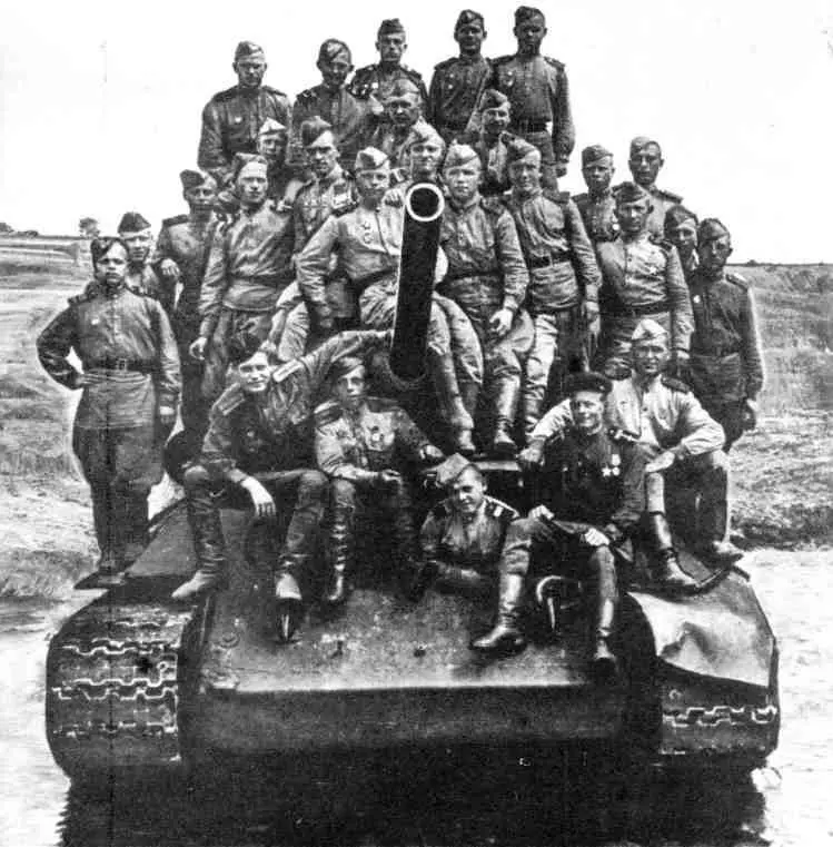 Лето 1944 года Перед боями на Сандомирском плацдарме Бойцы второй роты - фото 13