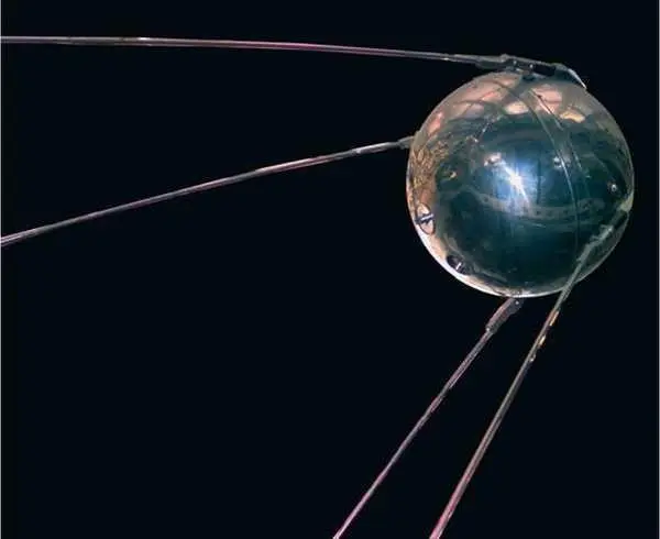 Спутник1 первый искусственный спутник Земли запущенный на орбиту 4 - фото 92