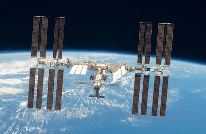 Международная космическая станция на орбите фотография NASA Конечно чтото - фото 25