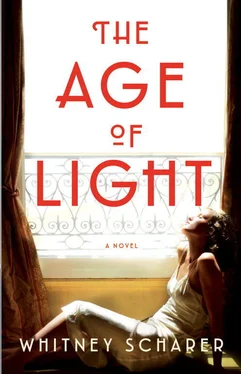 Whitney Scharer The Age of Light обложка книги