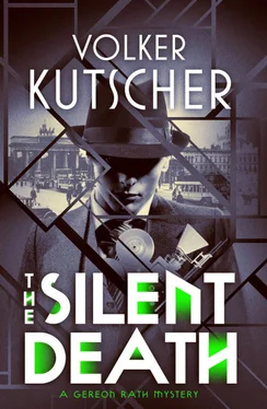 Фолькер Кучер The Silent Death обложка книги