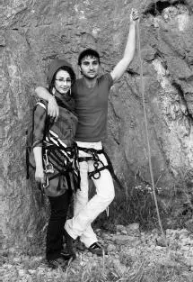 Todays descendants of Farshad and Shirin wear climbing belts with carabiners - фото 55