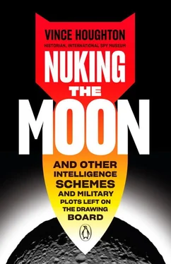 Vince Houghton Nuking the Moon: And Other Intelligence Schemes and Military Plots Left on the Drawing Board обложка книги