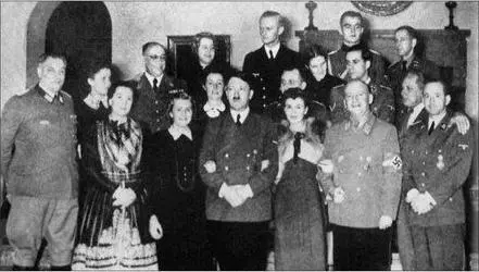 Hitlers guests Great Hall Berghof New Years Eve 1940 Front row from left - фото 9