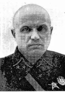 Командир кавалерийского корпуса генерал Н И Гусев Снимок 1942 г - фото 10