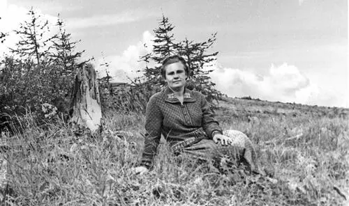 Рис 144 В П Фоменко 1956 год 12 августа г Магадан Бухта Веселая - фото 46