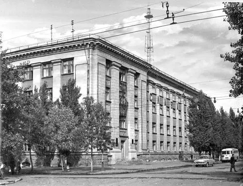Рис 154 Институт Укрнииуглеобогащение где много лет работал Т Г Фоменко - фото 57