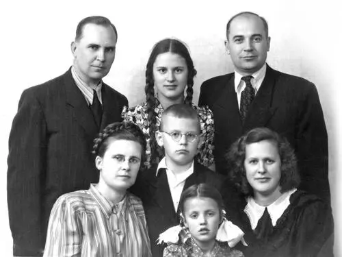 Рис 163 Семья Тимофея Григорьевича Фоменко и семья Василия Григорьевича - фото 66